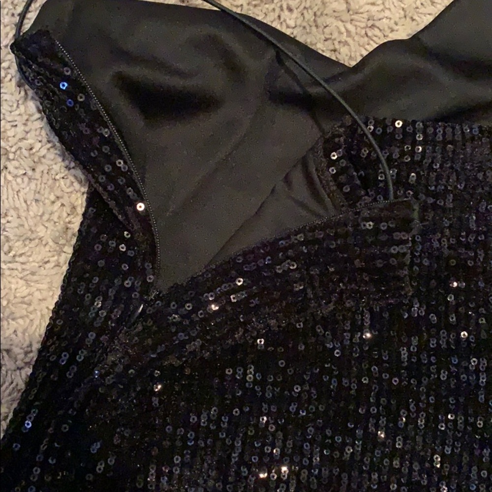 Dress - Picture 6 of 6